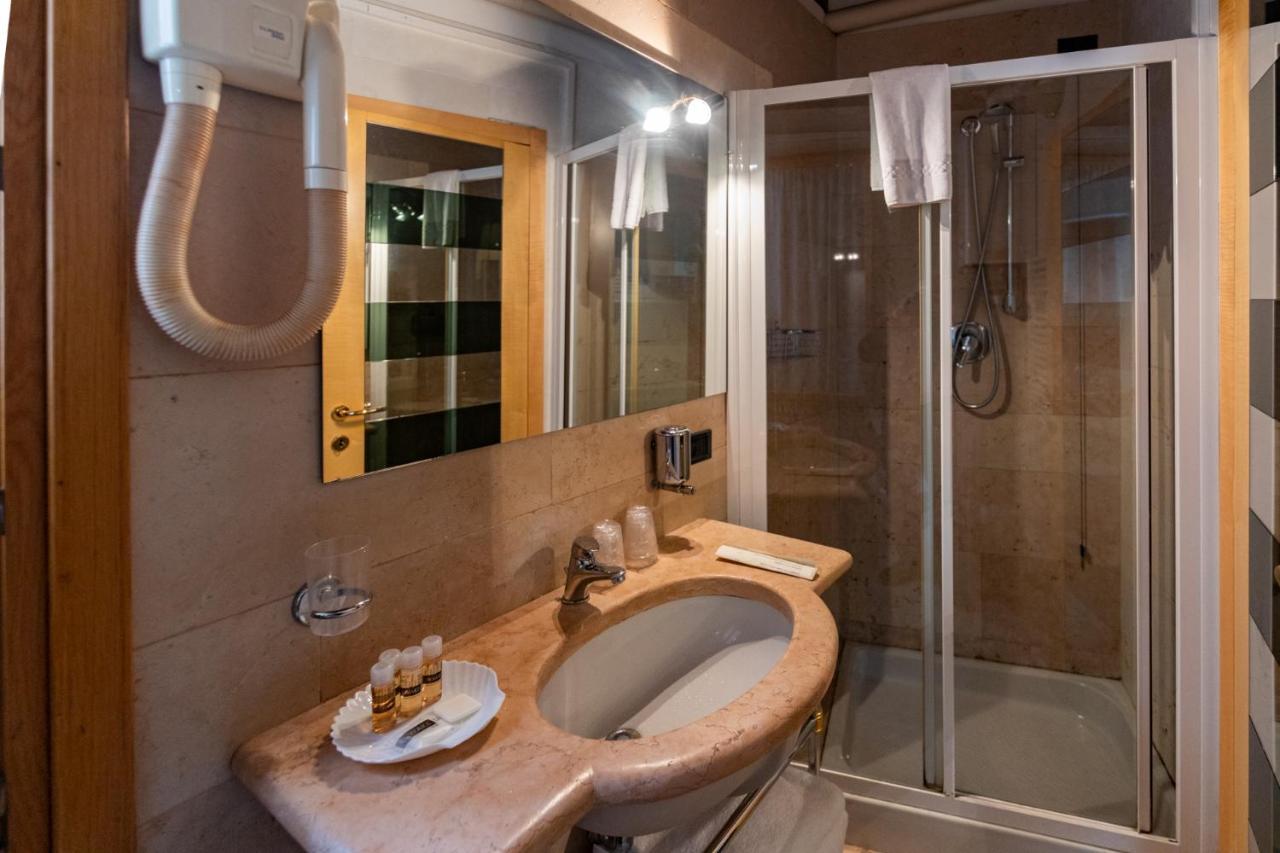 San Simeon Apartments Венеция Экстерьер фото